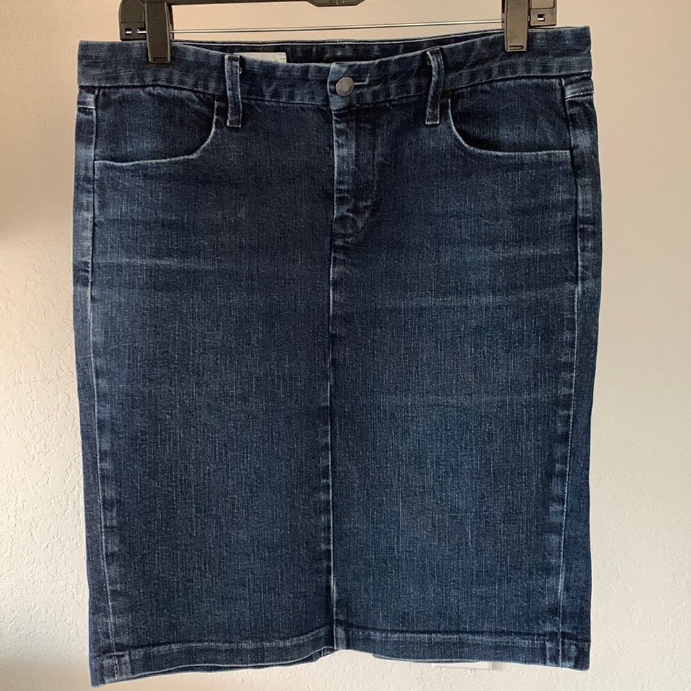 28 TALL Gap Blue Jean Denim Pencil Skirt Slit in Back 28T